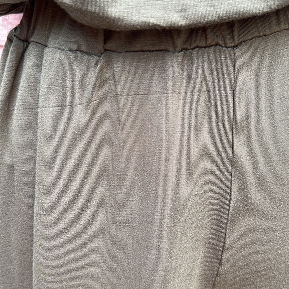 Kamryn Cotton Tank Jumpsuit in Olive Green New Size M - Picture 6 of 11